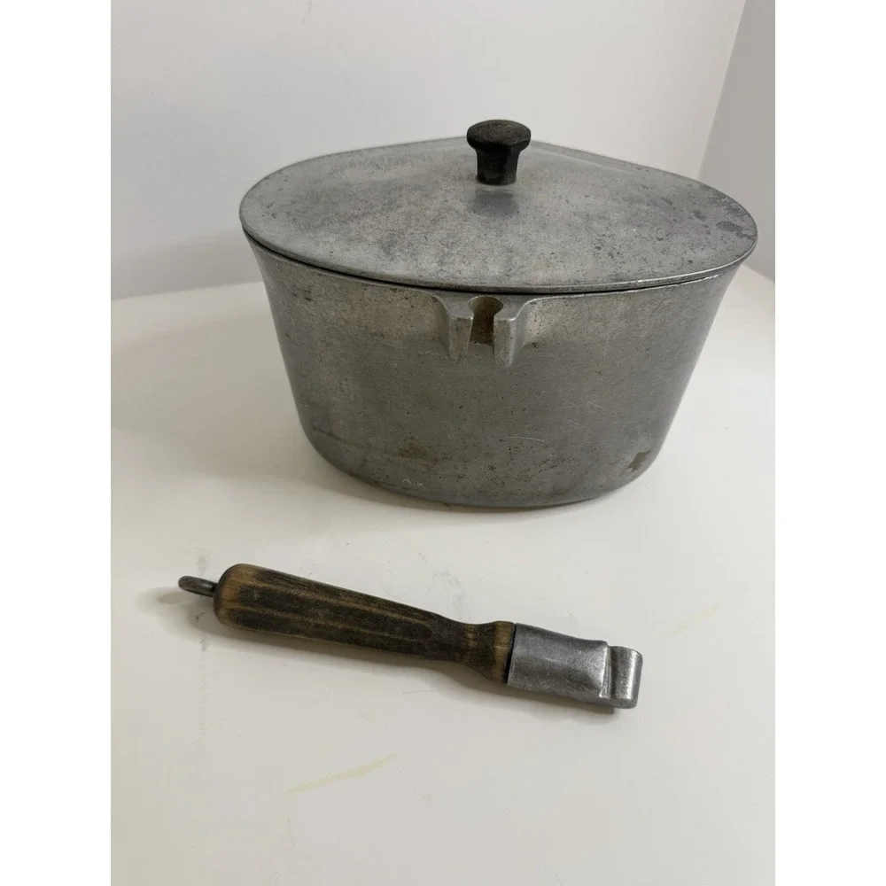 Vintage Super Maid Cookware Triangle Cast Aluminum Pot & Lid Wood Handle Lot